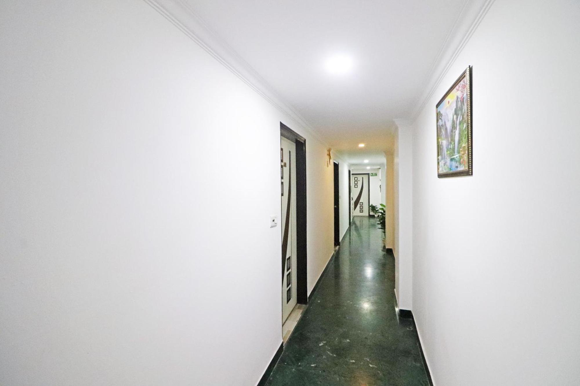 Hotel Clink New Delhi Airport Εξωτερικό φωτογραφία