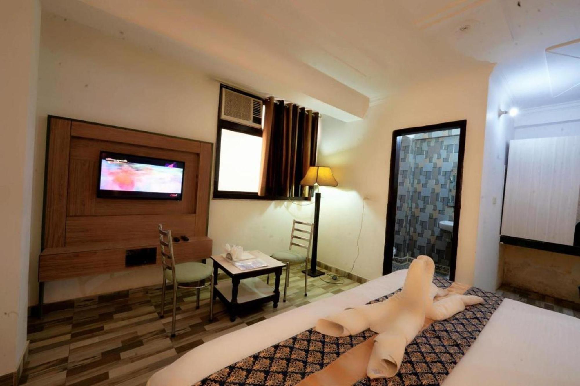 Hotel Clink New Delhi Airport Εξωτερικό φωτογραφία