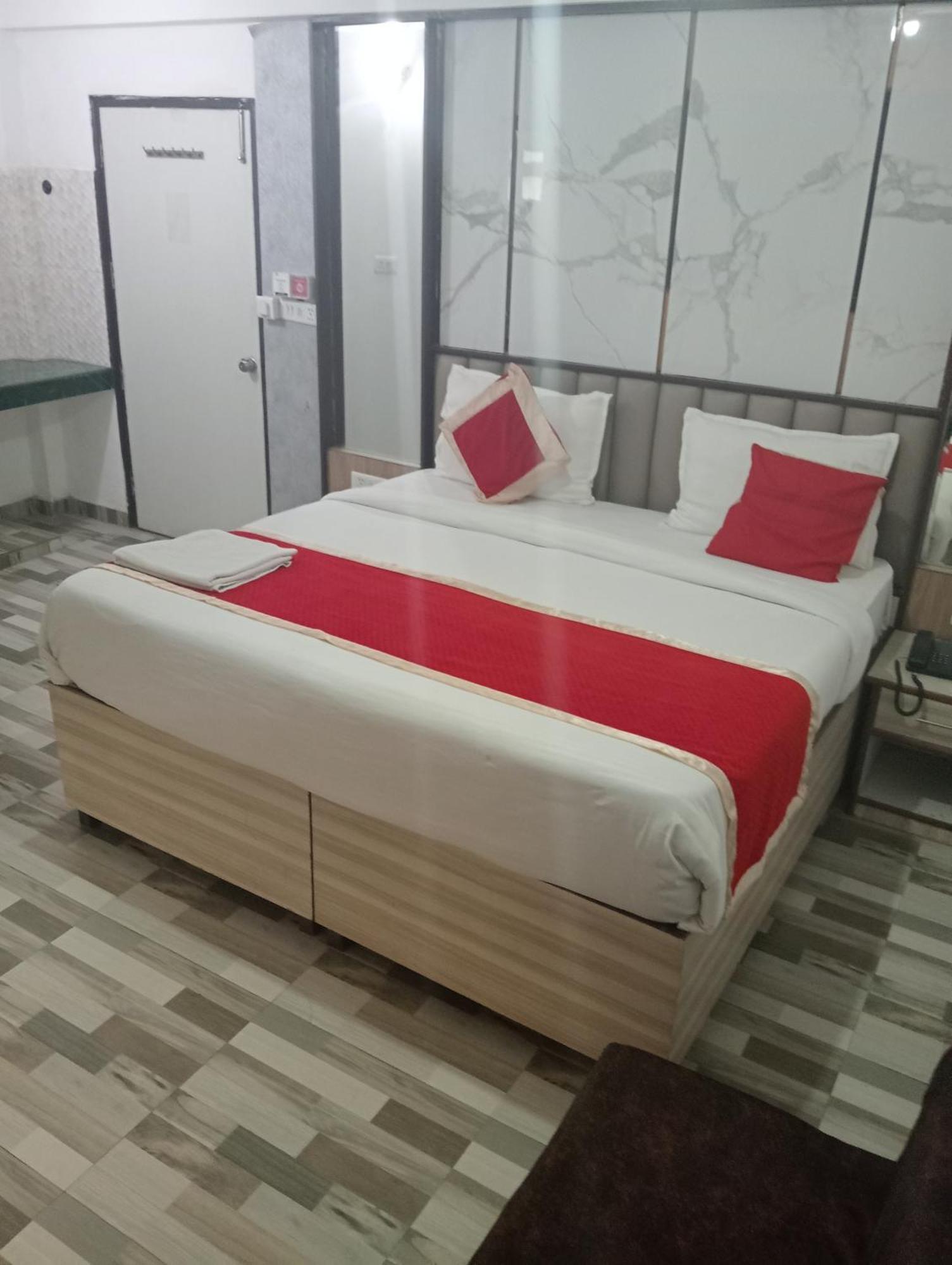 Hotel Clink New Delhi Airport Εξωτερικό φωτογραφία