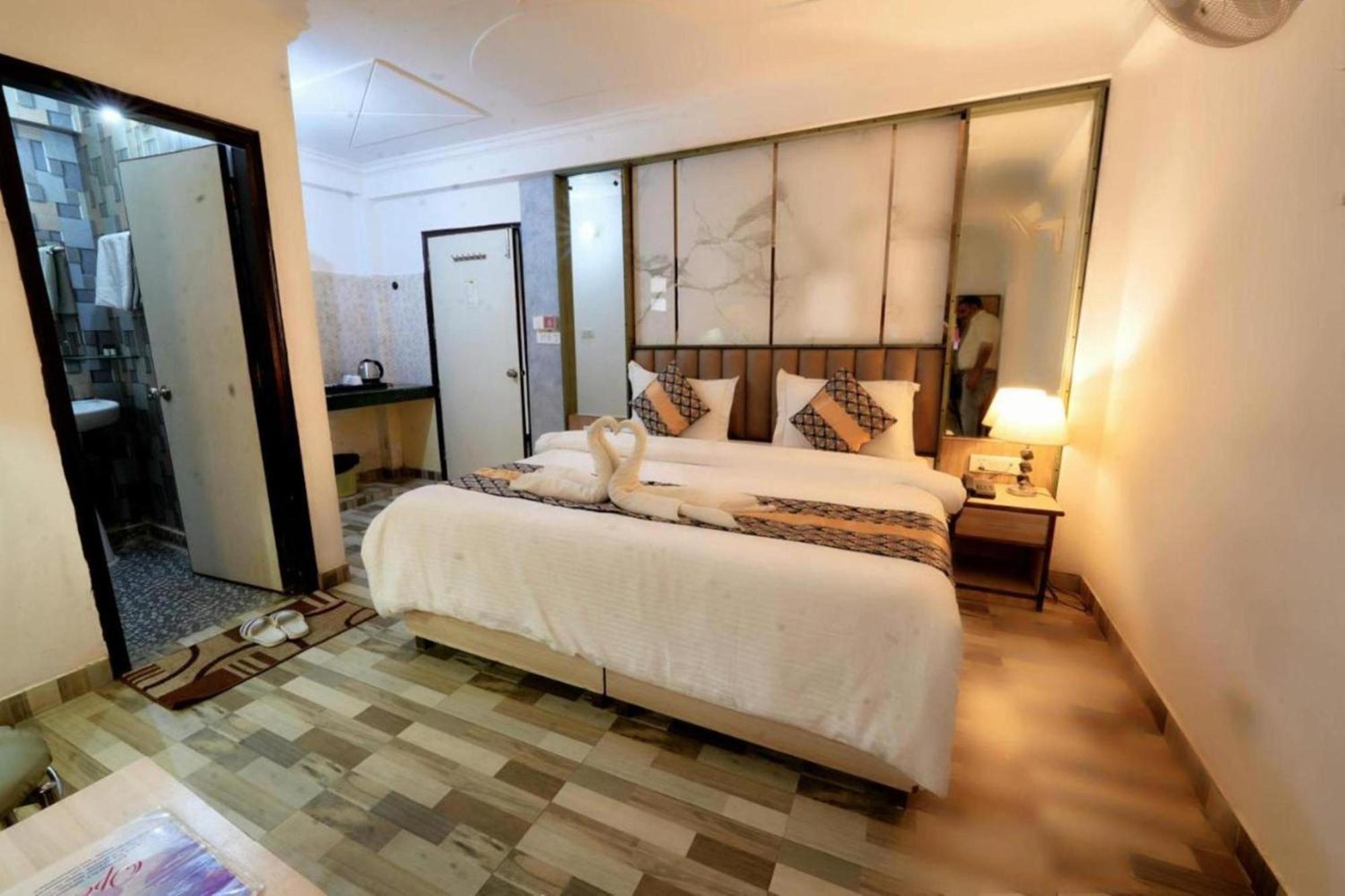Hotel Clink New Delhi Airport Εξωτερικό φωτογραφία