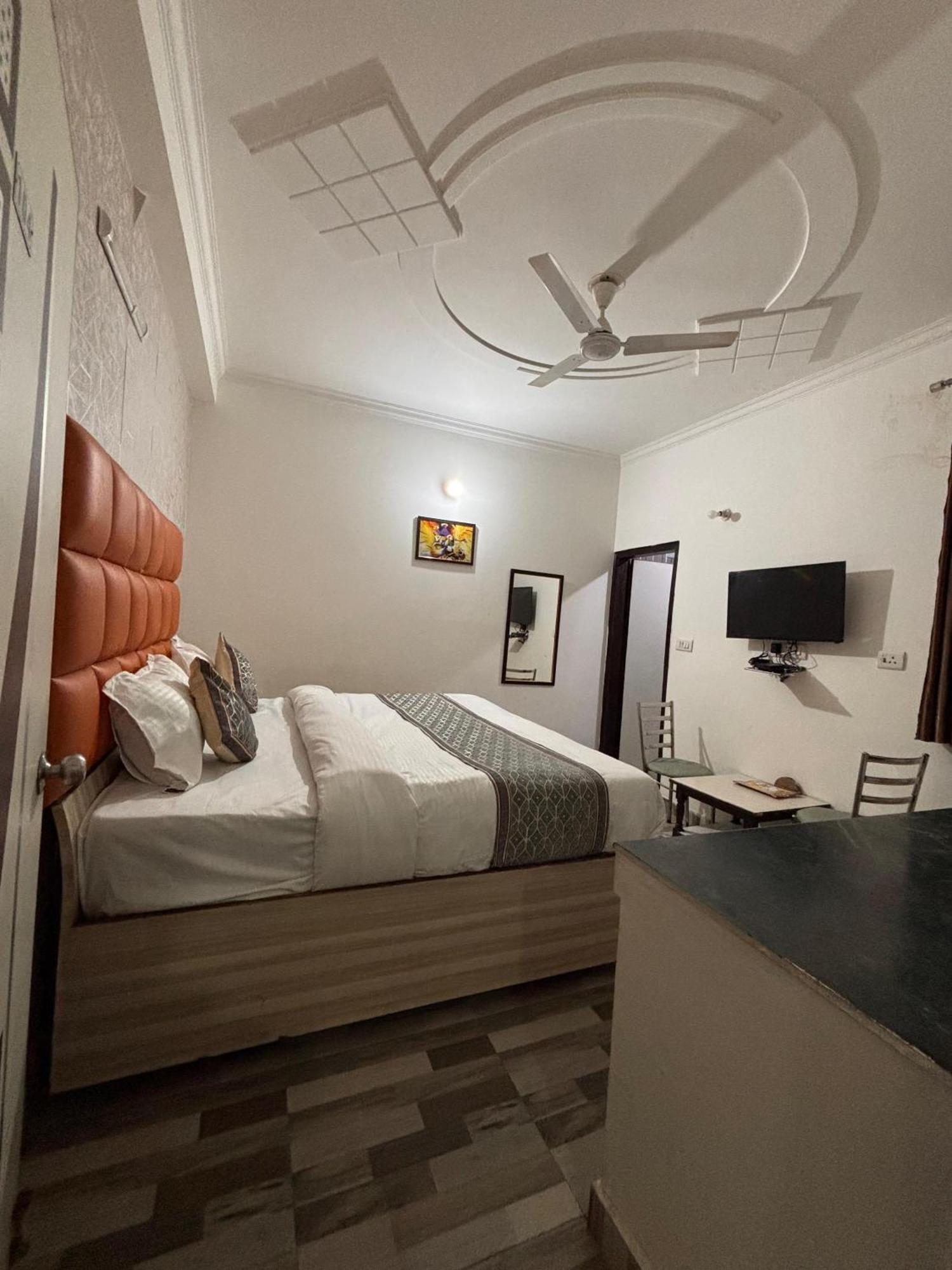 Hotel Clink New Delhi Airport Εξωτερικό φωτογραφία